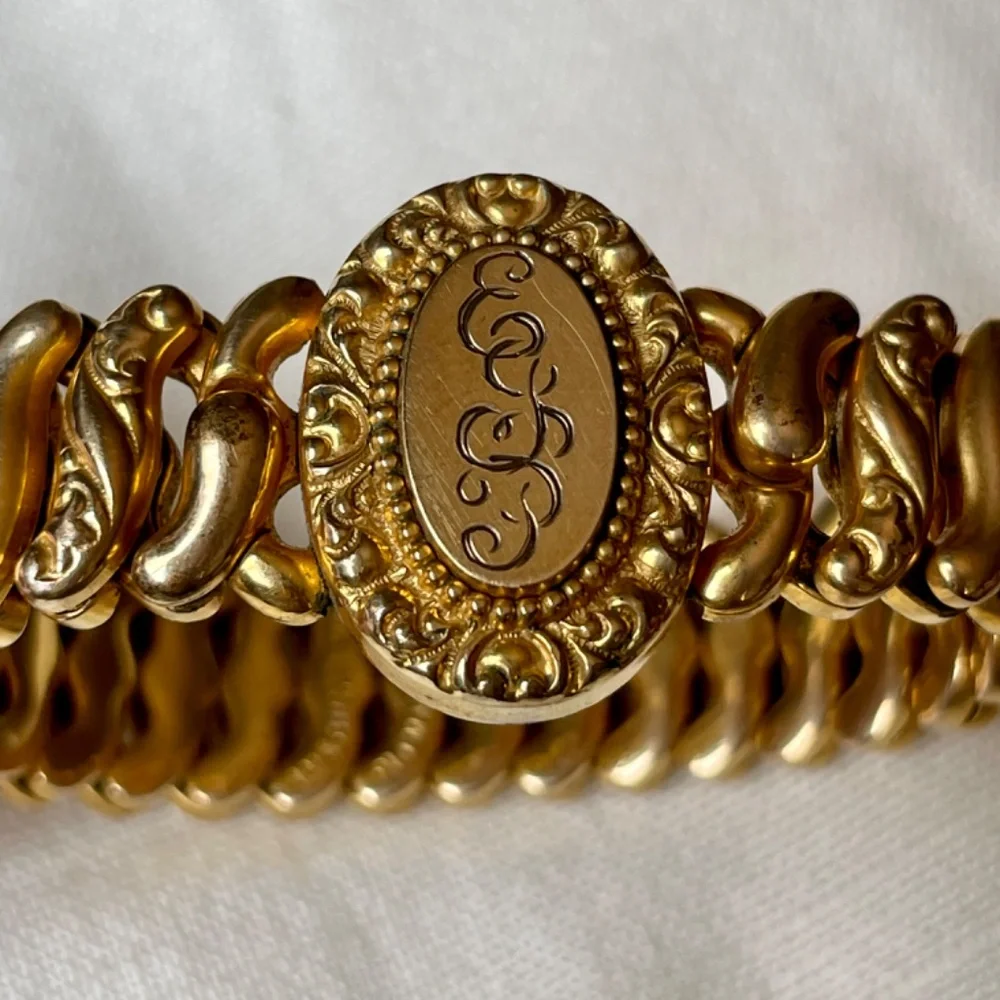 LOVESHACKFANCY SIGNATURE VINTAGE BRACELET - Picture 3 of 8